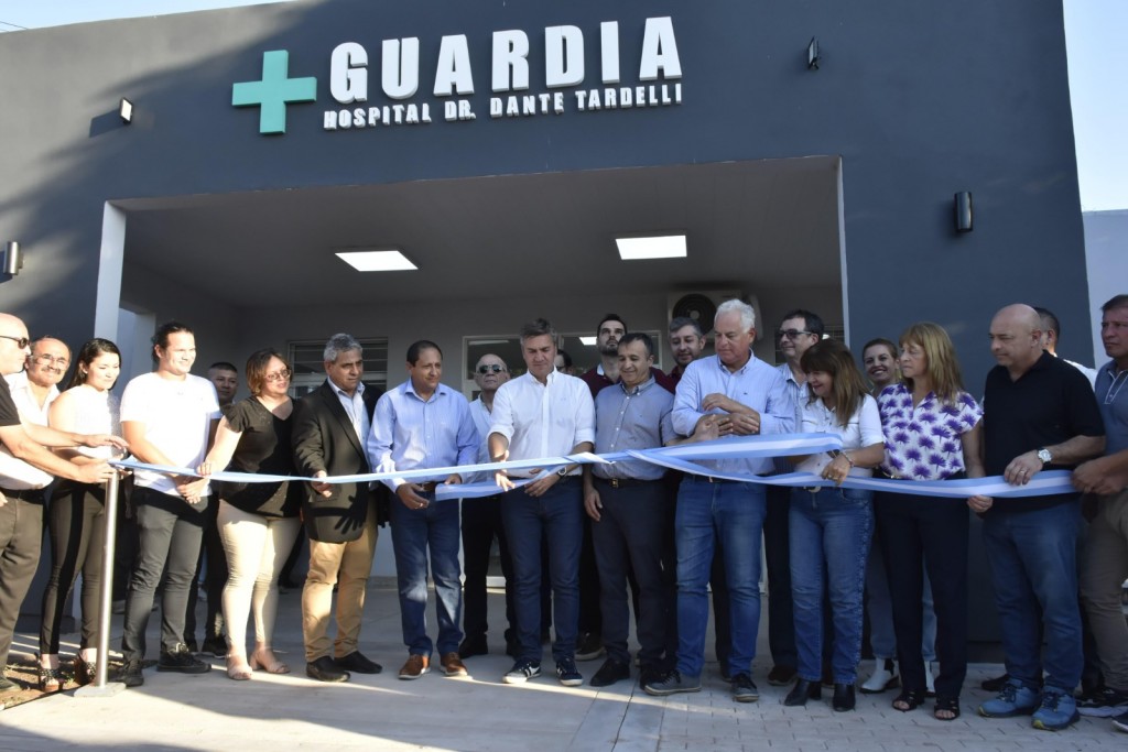 La salud como prioridad: el gobernador inauguró la refacción y ampliación del Hospital “Dr. Dante Tardelli” de Pampa del Indio