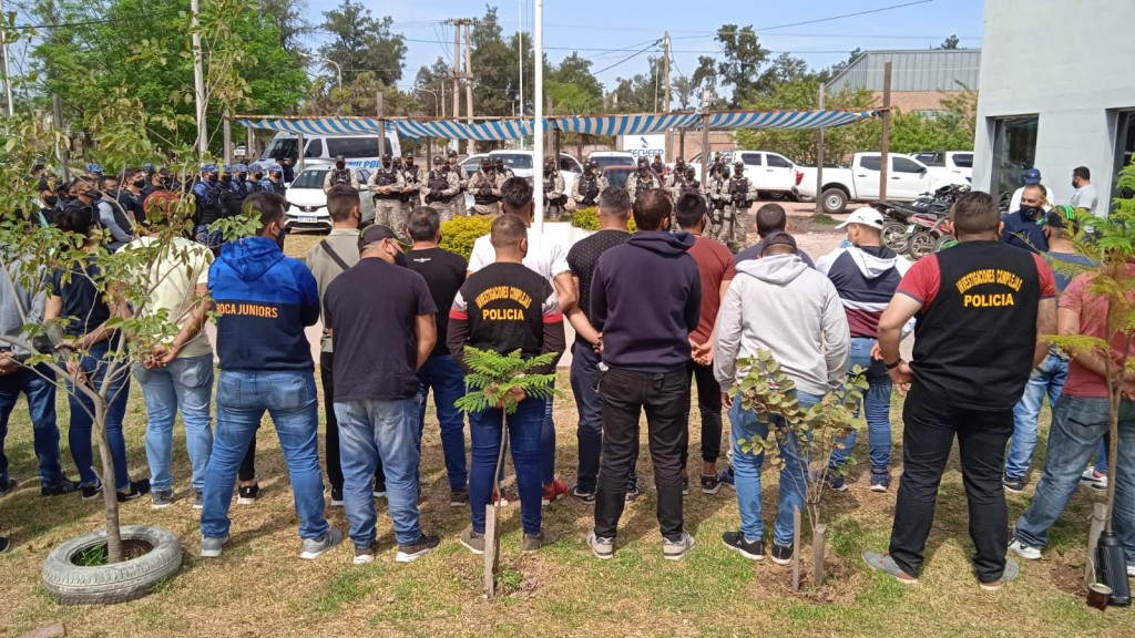 Con más de 300 efectivos se realizaron múltiples allanamientos en Sáenz Peña