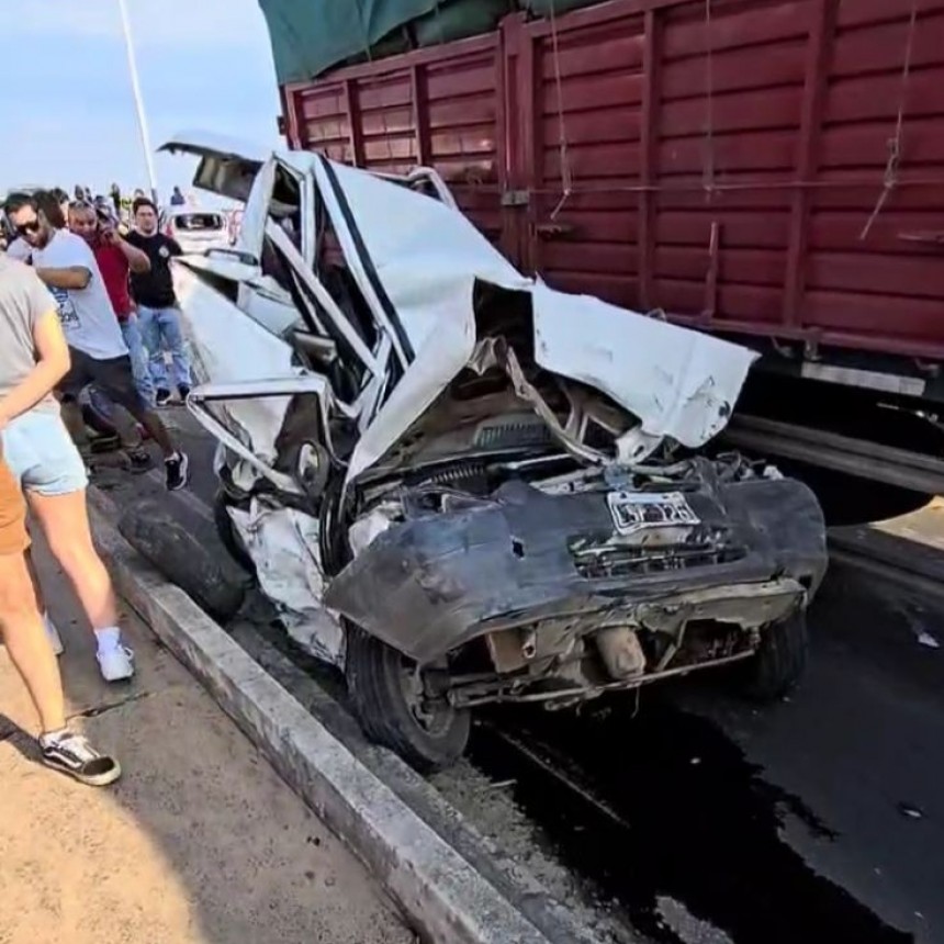 Grave accidente en el puente Chaco-Corrientes: al menos 14 vehículos involucrados y tres heridos de gravedad