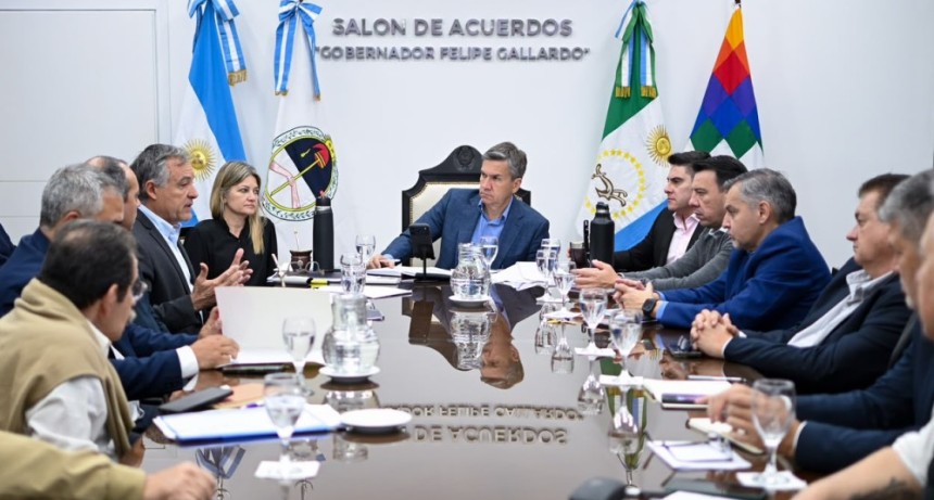 ZDERO REUNI&Oacute; A TODO EL GABINETE PARA FORTALECER LA PREVENCI&Oacute;N ANTE EL FEN&Oacute;MENO DE EL NI&Ntilde;O