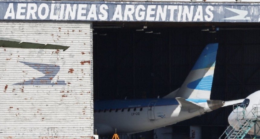 Aerolíneas: el Gobierno logró resolver la renuncia de un gerente y avanza con la privatización en el Congreso