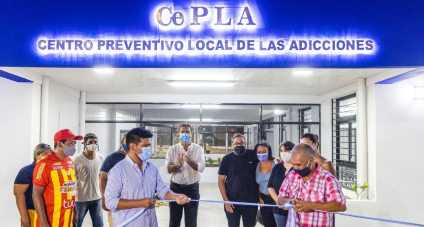 Capitanich inauguró un centro preventivo de adicciones y un polideportivo en el Barrio Gran Toba de Resistencia