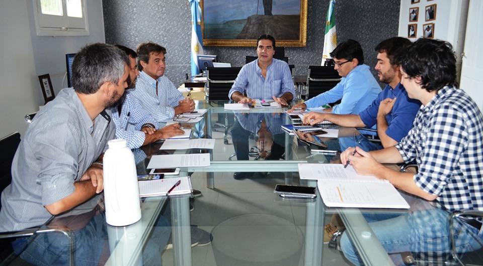En reunión de gabinete, Capitanich analizó metas y destacó avances en obras y recaudación tributaria