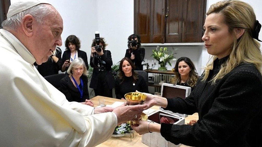 El cáliz usado en la "misa por la unidad y la paz" quedará en la Basílica de Luján