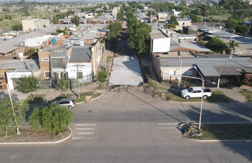 Vialidad inició la pavimentación del barrio San Miguel y 400 Viviendas