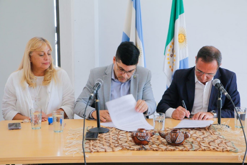 El Instituto de Cultura y la FADyCC firmaron convenio de colaboración