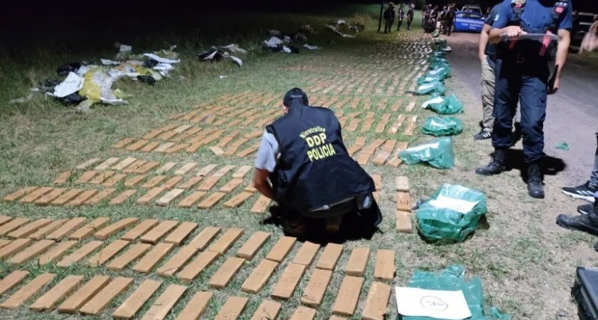 Mega persecución en Makallé: un narco huyó al monte y abandonó 700 kilos de marihuana