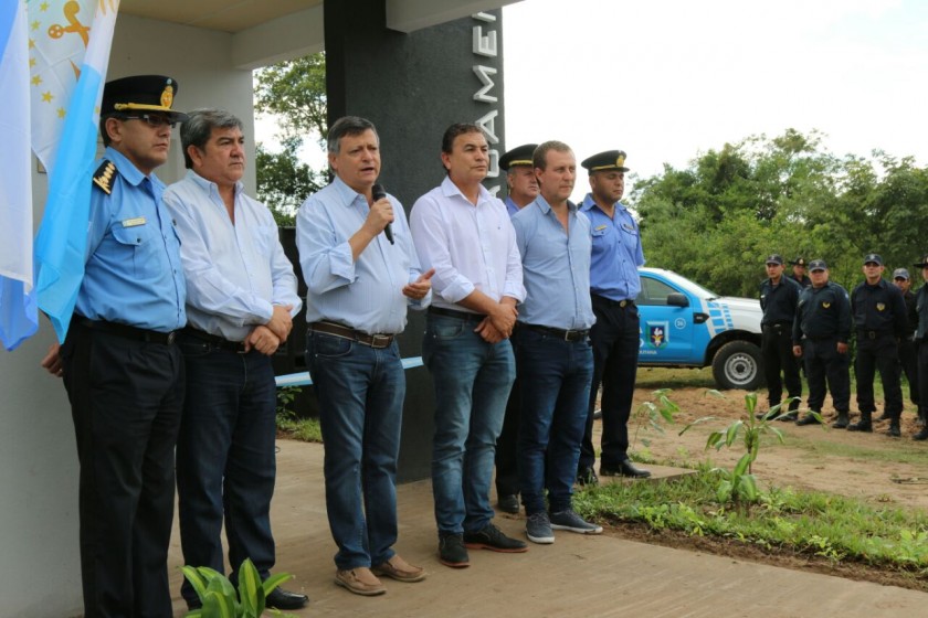 PEPPO INAUGURÓ EL DESTACAMENTO POLICIAL DE EL PARANACITO Y ENTREGÓ VEHÍCULOS PARA REFORZAR LA SEGURIDAD