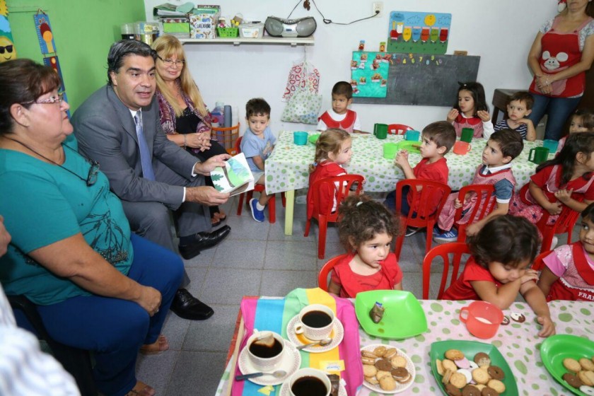 Capitanich encabezó el acto de inicio del ciclo lectivo del CDI Topo Gigio