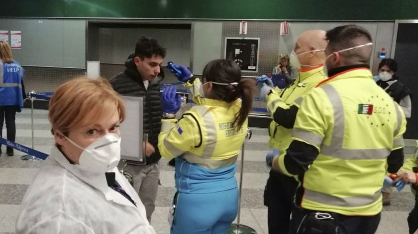 Coronavirus: identificaron y aislaron a siete pasajeros que viajaron junto al primer paciente argentino