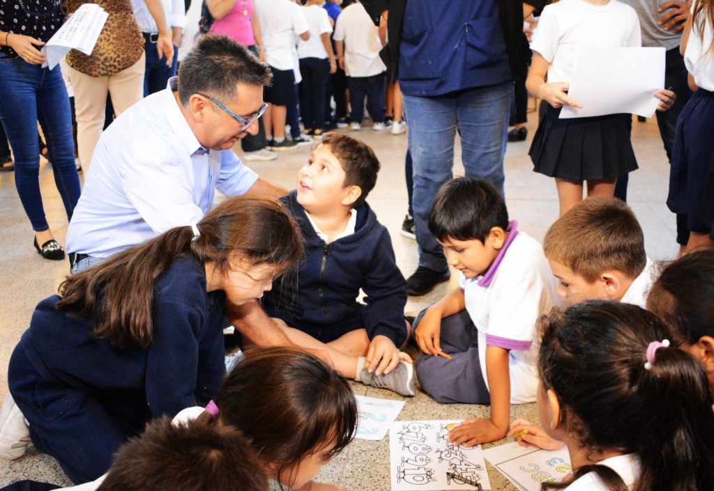 Gustavo presentó las Jornadas Educativas Municipales para alumnos de escuela primaria y secundaria