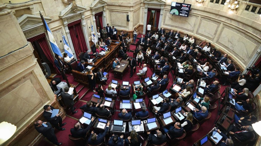 La oposición se retiró del recinto y frustró la primera sesión del año del Senado