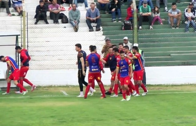 FEDERAL A: EL DECANO SE HIZO FUERTE EN LA PAMPA