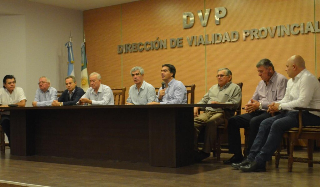 Capitanich participó del inicio del curso para motoristas de la Dirección de Vialidad Provincial