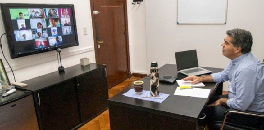 Capitanich convocó a intendentes para definir actividades excepcionales de la cuarentena administrada