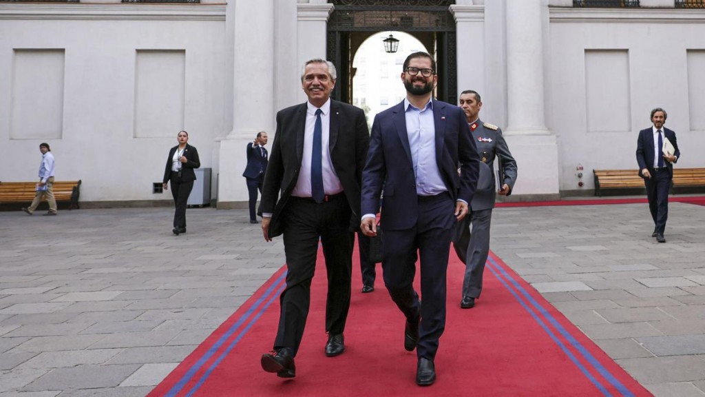 Fernández defendió la necesidad de "garantizar la soberanía alimentaria" en la región