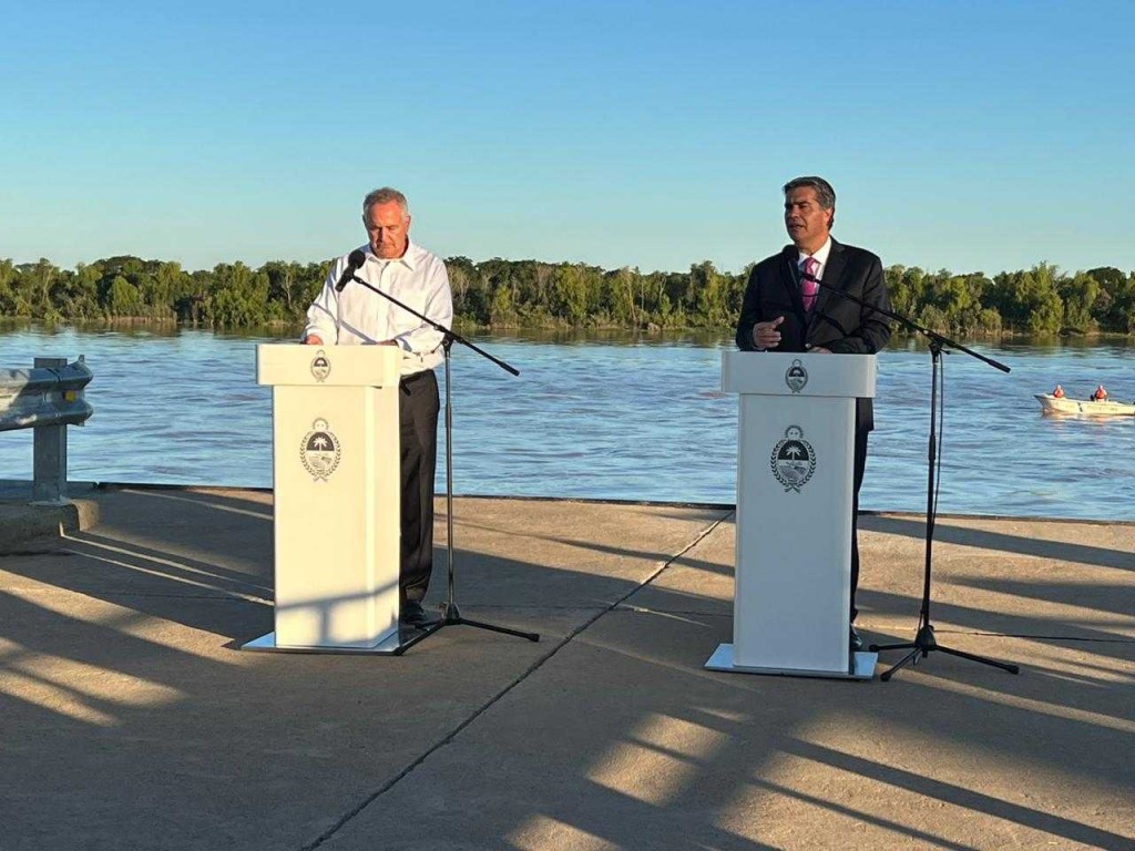 Las Palmas: Capitanich y Stanley visitaron el nuevo puerto y el complejo de pacú arrocero que exportará a EEUU