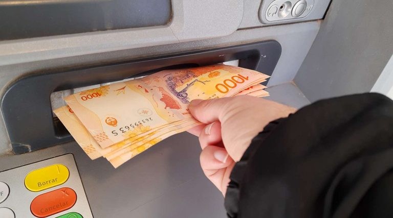 Chaco: La Administración Pública percibirá sus salarios desde este jueves 27