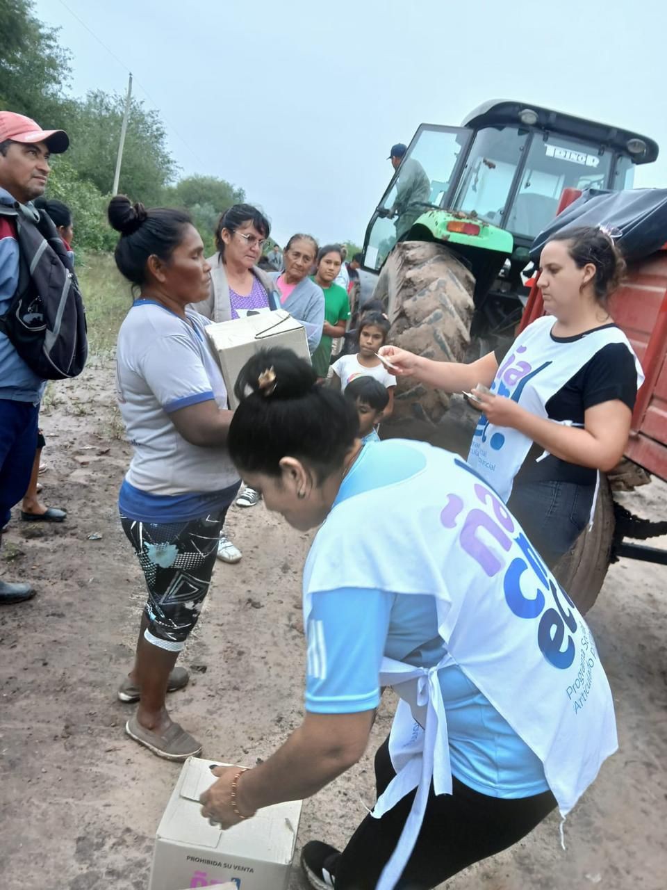 MIRAFLORES: ASISTENCIA Y ACOMPA&Ntilde;AMIENTO DEL GOBIERNO PROVINCIAL A LAS FAMILIAS DAMNIFICADAS