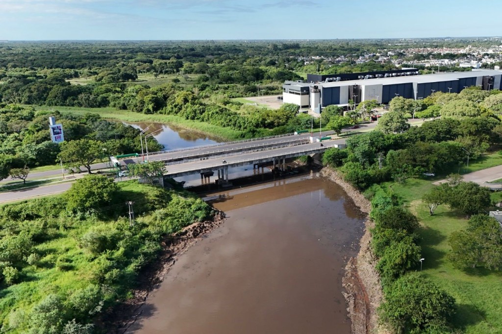 CRECIDA DEL R&Iacute;O NEGRO: MONITOREO PERMANENTE Y COMPUERTAS ABIERTAS EN TODA LA CUENCA