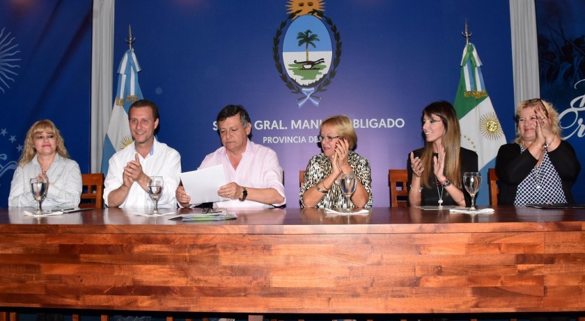 PEPPO FIRMÓ EL CONVENIO PARA LA CONSTRUCCIÓN DEL PRIMER REFUGIO DE MUJERES VÍCTIMAS DE VIOLENCIA EN LA PROVINCIA