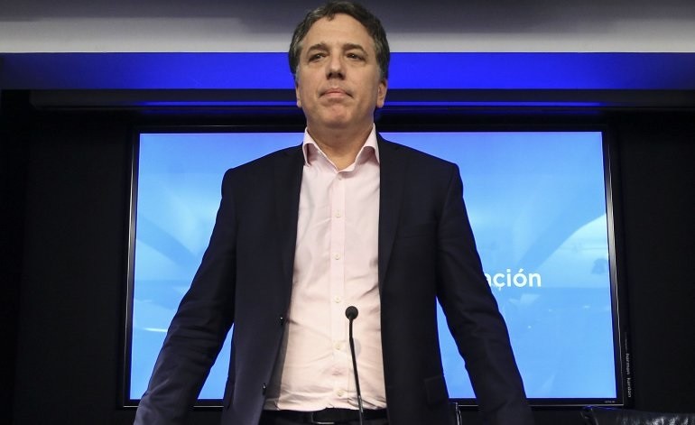 Vamos en la dirección correcta”, dijo Dujovne
