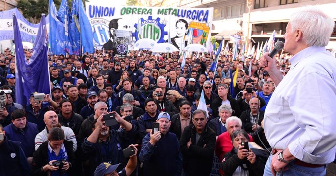 Metalúrgicos marcharon por el 30 % de aumento