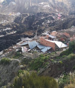 Megadeslizamientos de tierra en Bolivia destruyeron decenas de casas