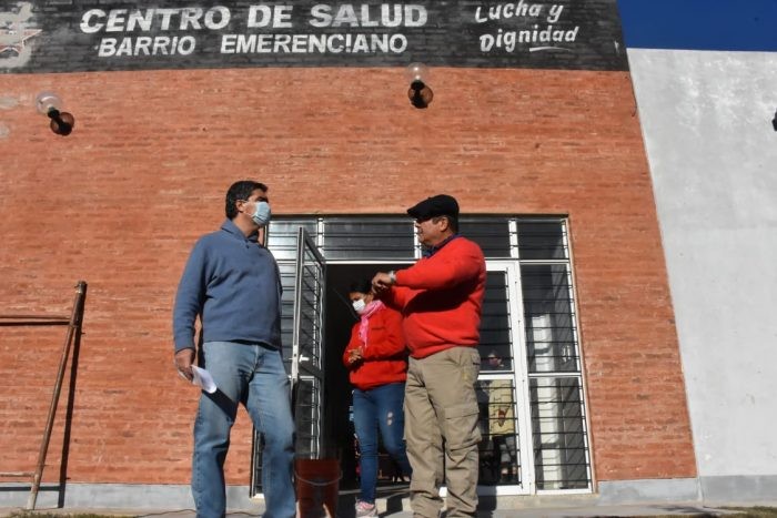 Resistencia: Capitanich constató las obras del Centro de Salud del barrio Emerenciano Sena para la atención de pacientes con COVID-19
