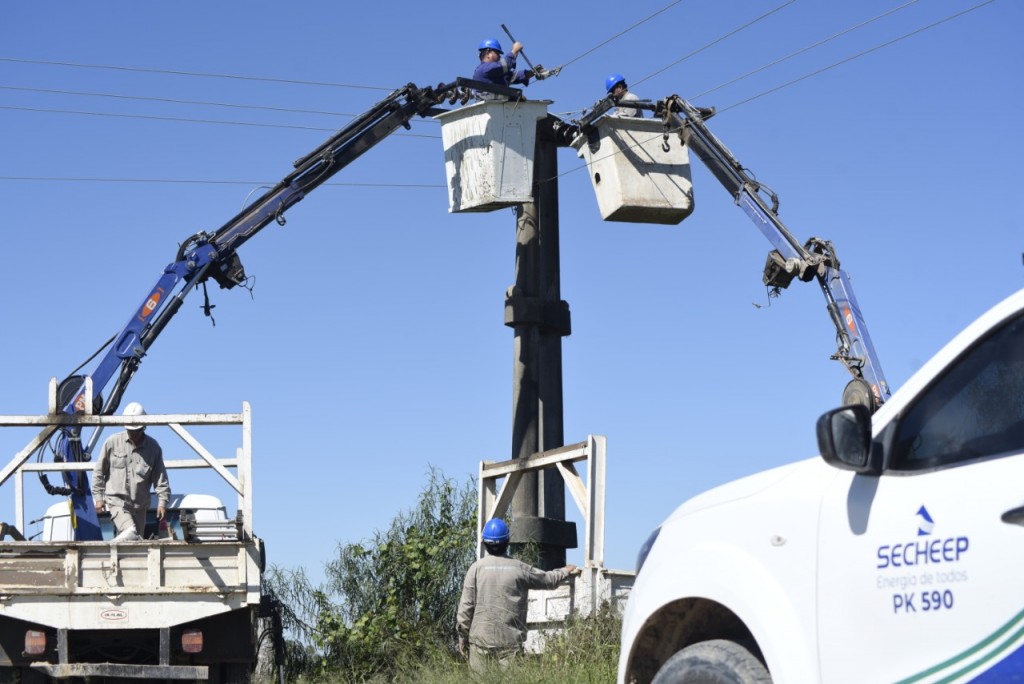 Secheep avanza con la reconversión de la red eléctrica que mejorará el servicio en la Isla del Cerrito