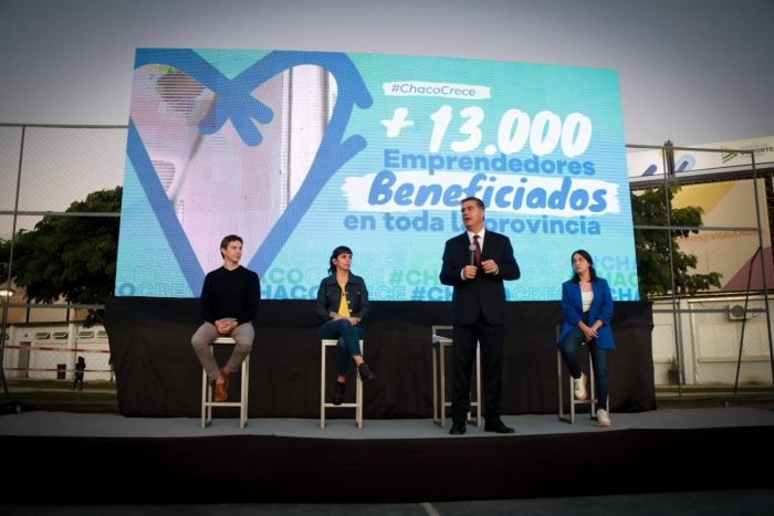 Emprendemos Todos: Capitanich entregó beneficios para fortalecer proyectos de economía social del Gran Resistencia