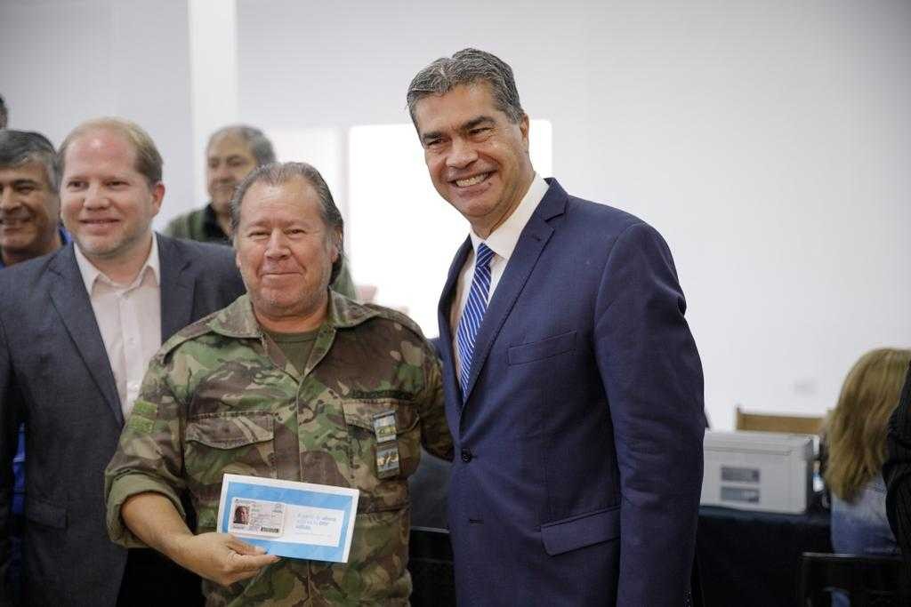 Se entregaron 89 ejemplares de nuevos DNI a veteranos de Guerra de Malvinas
