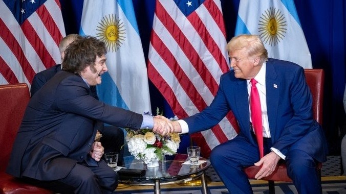 Argentina inicia negociaciones confidenciales con Estados Unidos para aplacar los aranceles recíprocos impuestos por Donald Trump