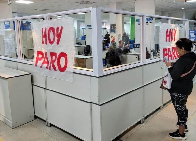 El paro del Insssep cumple dos meses y ya afecta a 275 mil afiliados