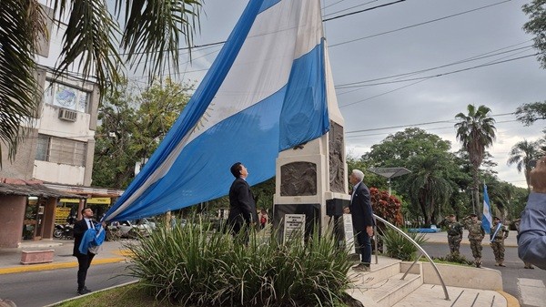 DIA DE LA ESCARAPELA: RESISTENCIA CELEBRO LA FECHA, INICIANDO ASÍ LA SEMANA DE MAYO