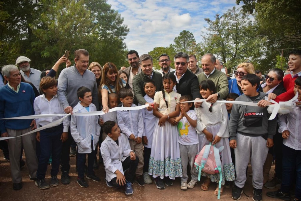 GRAL SAN MARTIN: NUEVO RIPIO EN COLONIA LOS PARAGUAYOS QUE MEJORAR&Aacute; LA CONECTIVIDAD Y LA PRODUCCI&Oacute;N