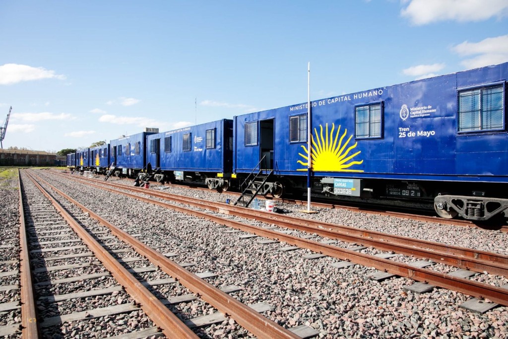 EL TREN 25 DE MAYO VUELVE A LAS V&Iacute;AS Y COMENZAR&Aacute; SU RECORRIDO NACIONAL DESDE CHACO