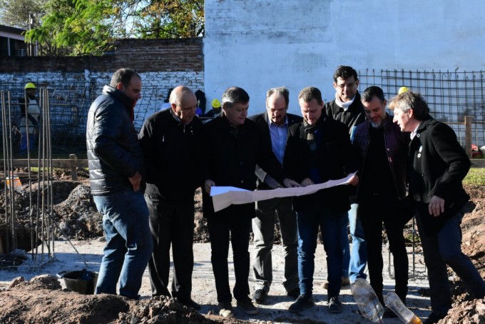 PEPPO RECORRIÓ LA OBRA DEL EDIFICIO DEL IPRODICH: "ES UN RECONOCIMIENTO A LA INSTITUCIÓN"