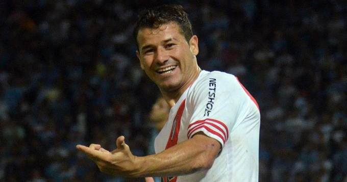 "Pinino"  dijo que Mora tiene cáncer y armó un escándalo