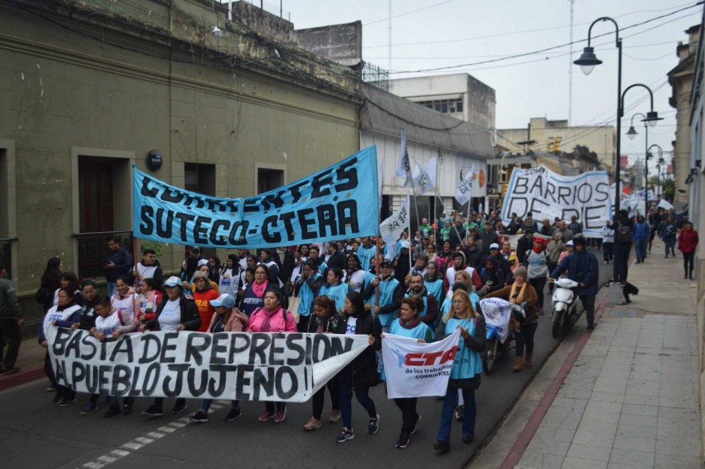 Sindicatos y organizaciones sociales marcharon en Corrientes en repudio a la represión estatal en Jujuy