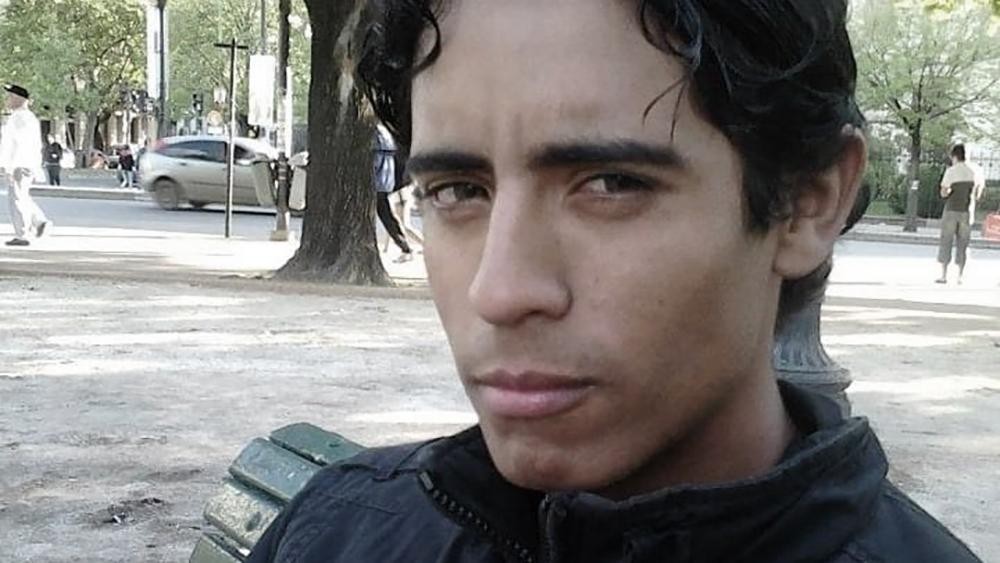 Un policía asesinó a su expareja y a su excuñada e hirió a un hombre en La Plata