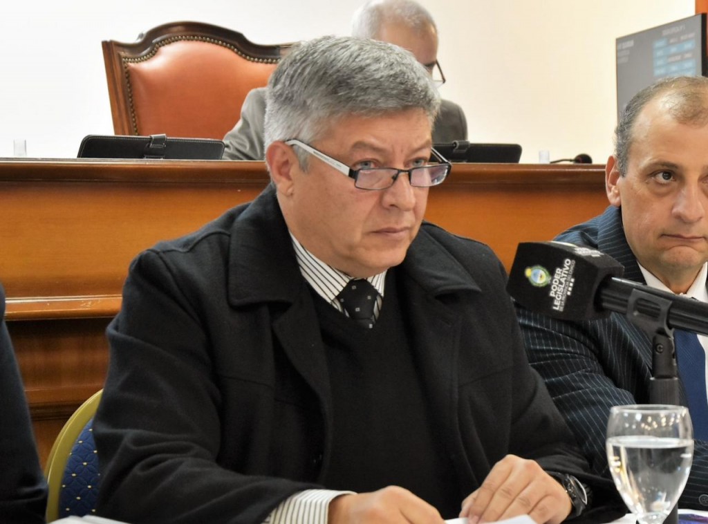 EL MINISTRO HUGO MATKOVICH RESPONDIÓ CON CLARIDAD Y CONTUNDENCIA ANTE LA LEGISLATURA