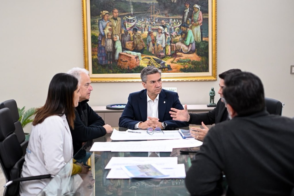 EL GOBERNADOR ZDERO ANUNCI&Oacute; LA CONSTRUCCI&Oacute;N DE NUEVOS CONSULTORIOS EXTERNOS EN EL HOSPITAL PERRANDO
