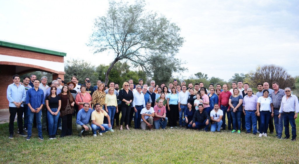 Gustavo con candidatos del CER en Las Breñas, aseguró: "El sudoeste chaqueño tiene una gran representación dentro del frente CER"