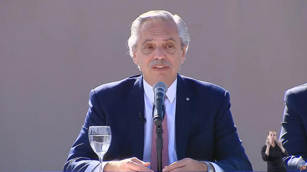 El Presidente inaugura un nuevo edificio universitario junto a Manzur en Tucumán