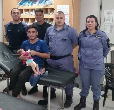 Policías de Resistencia le hicieron reanimación cardiopulmonar a un bebé de cinco meses