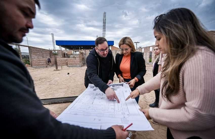 El Gobierno refacciona establecimientos escolares históricos en Barranqueras