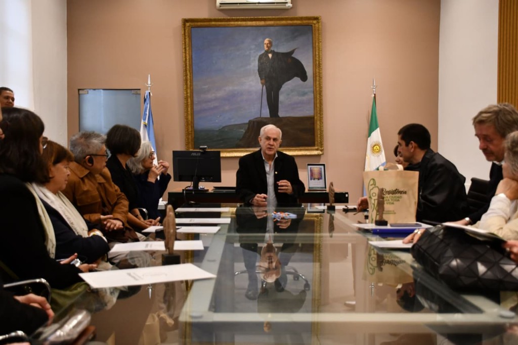 DELEGACI&Oacute;N INTERNACIONAL DE ICLAFI  FUE RECIBIDA POR EL INTENDENTE NIKISCH