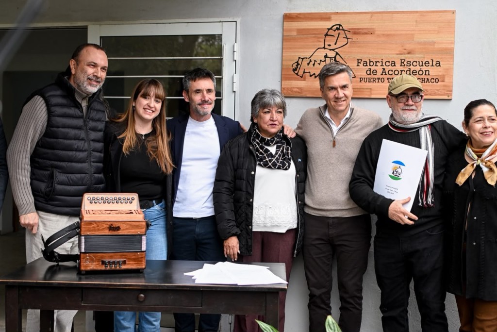 CHACO CONSOLIDA UN PROYECTO CULTURAL &Uacute;NICO CON LA PRIMERA F&Aacute;BRICA-ESCUELA DE ACORDEONES