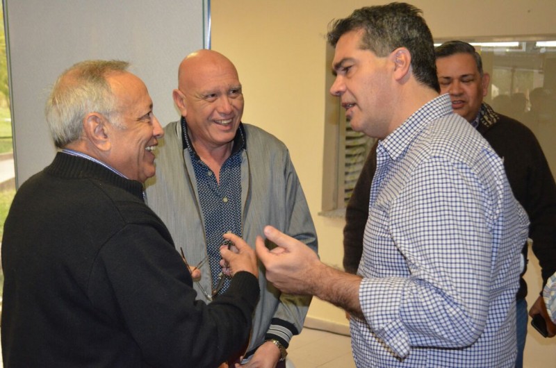 Capitanich recibió al STM y confirmó aumento salarial de $2 mil para jornalizados